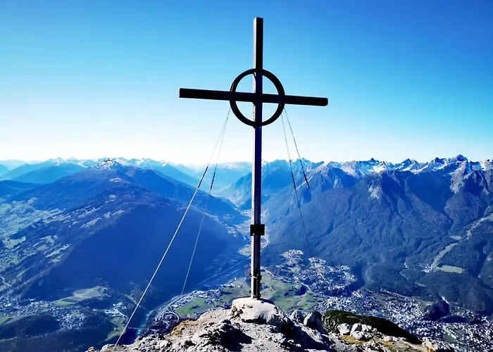 アパート Larcher